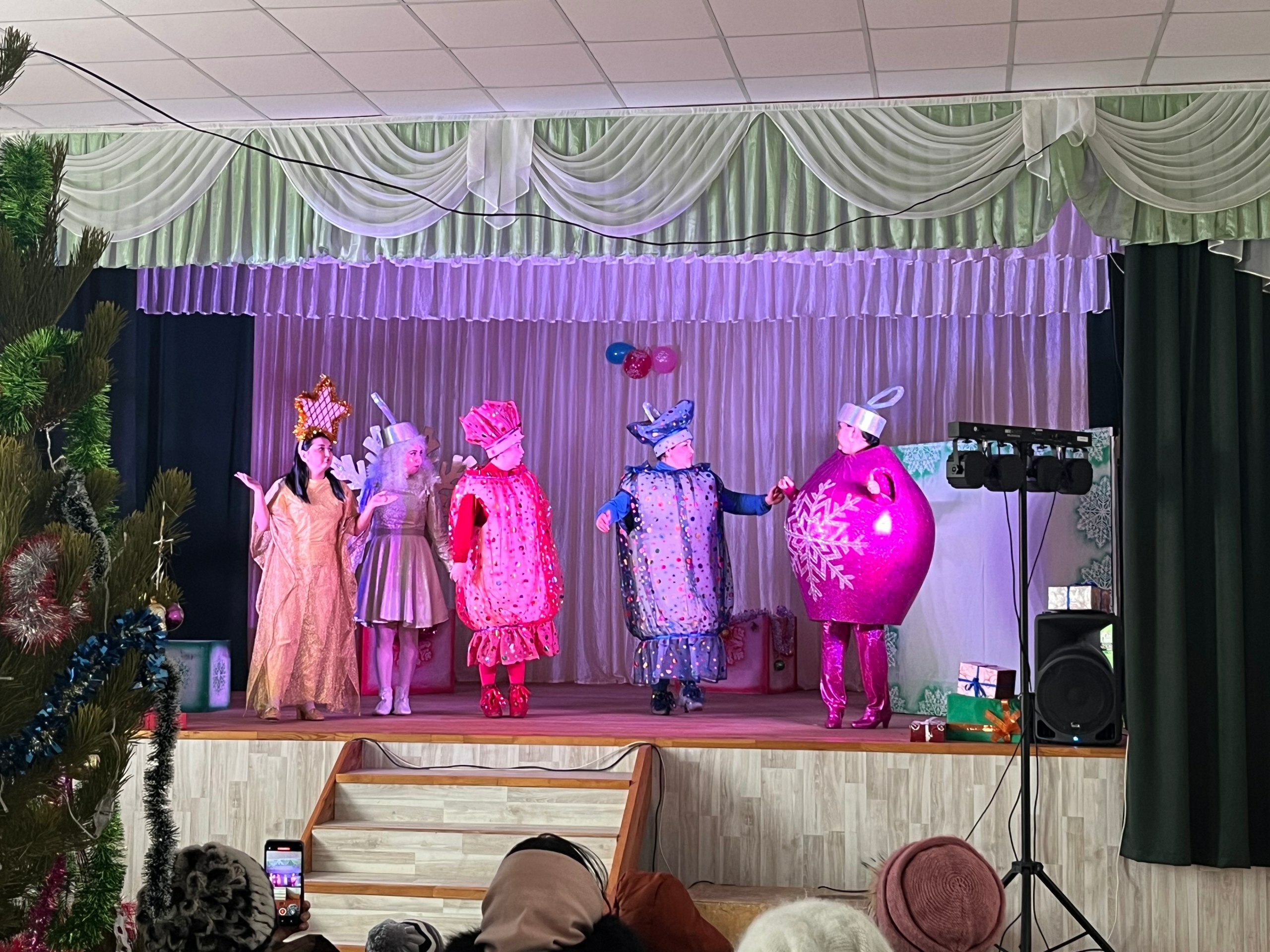 Башкирская медь» подарила новогодние подарки детям Хайбуллинского района