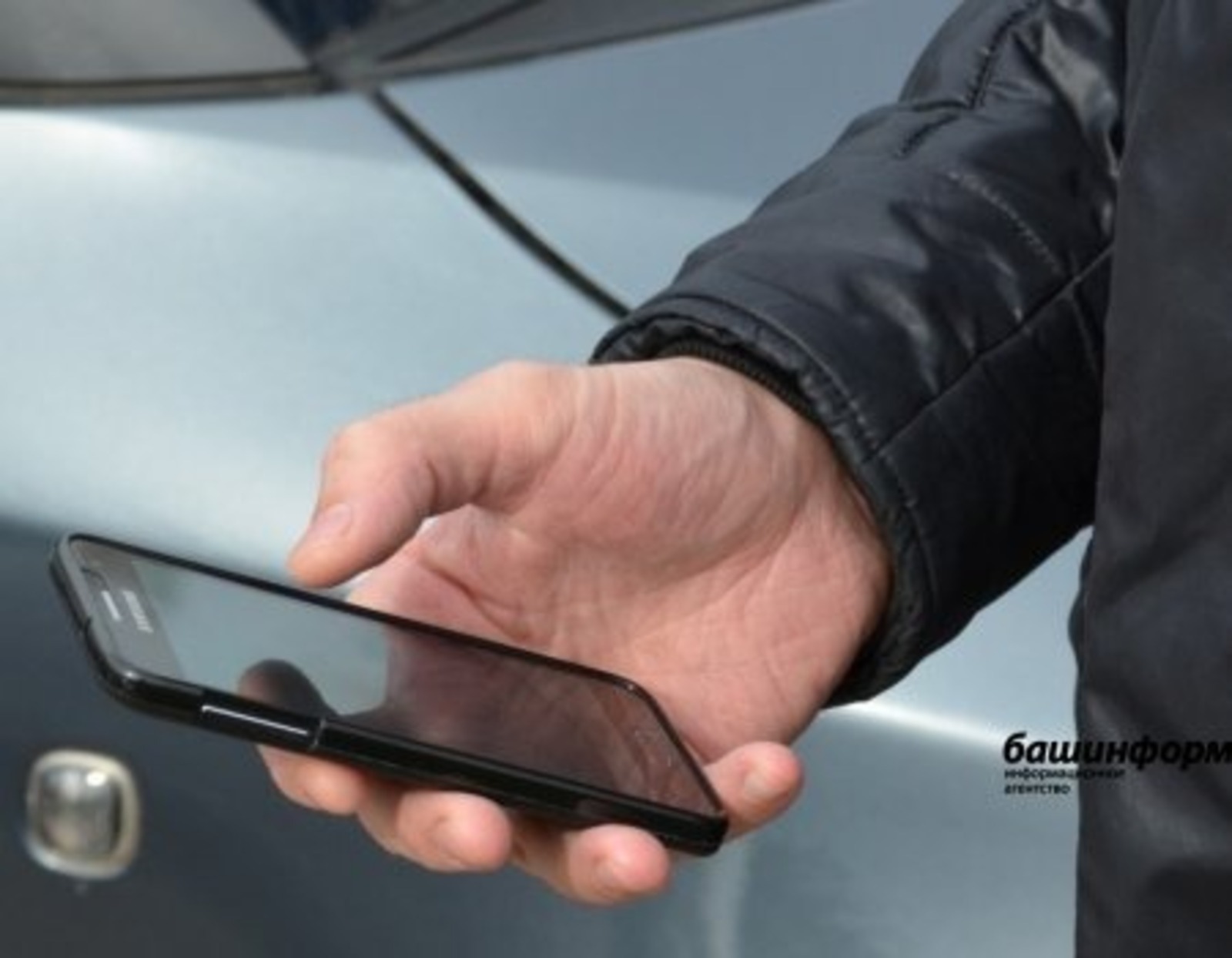 Жительница Башкирии отправила неизвестным почти 2 млн рублей