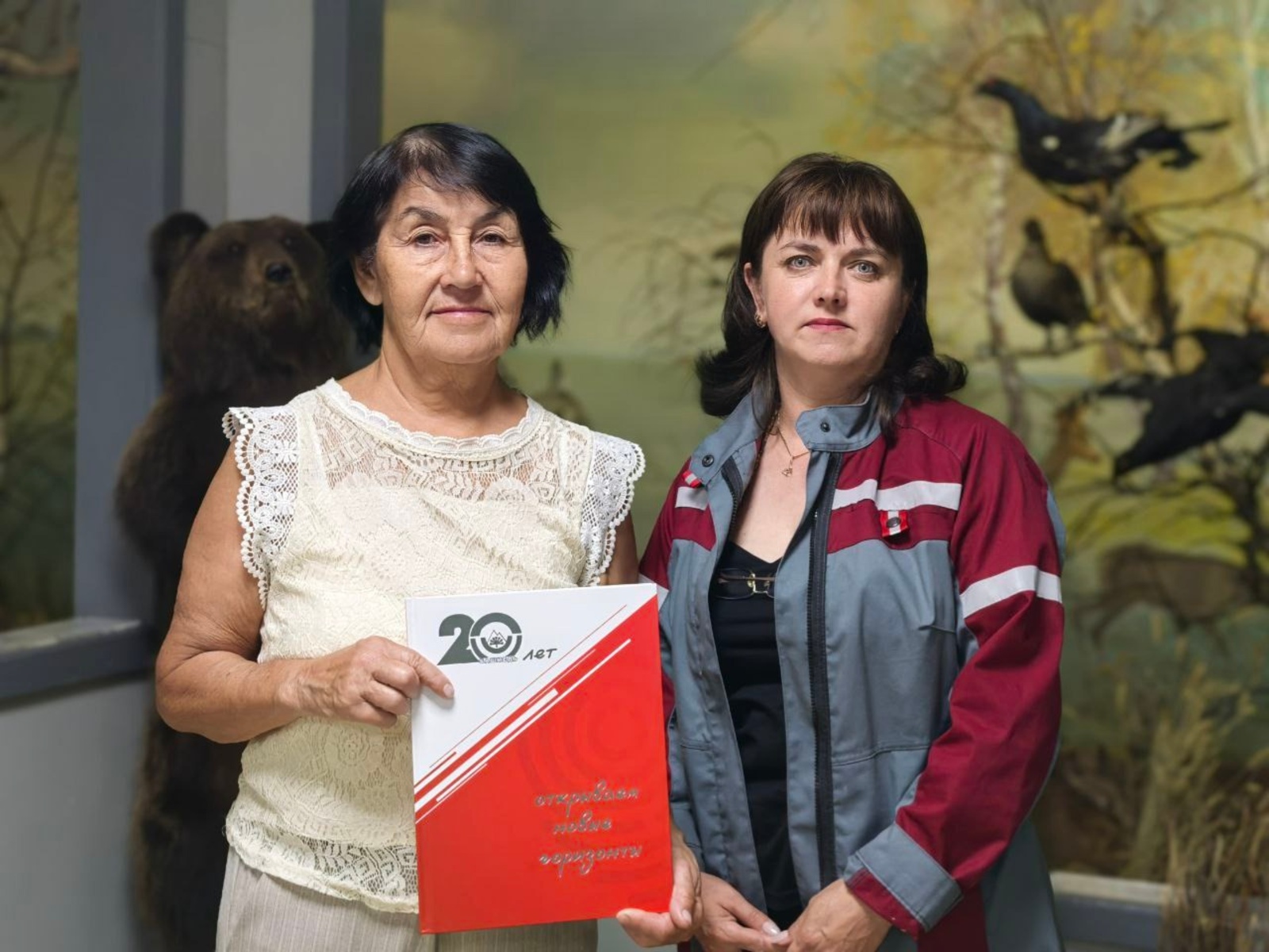 Юбилейные книги «Башмеди» переданы в музей и СМИ Хайбуллинского района