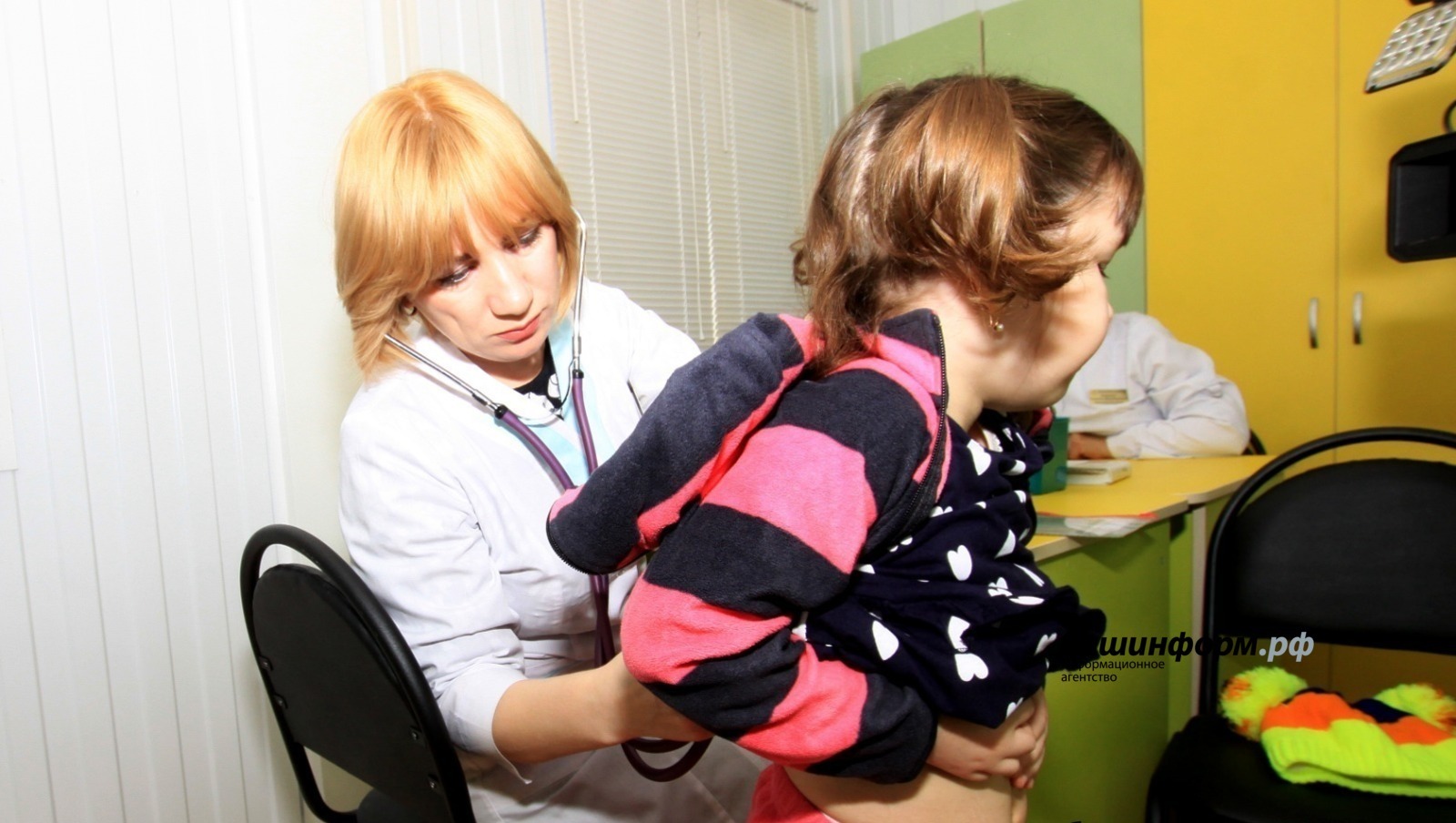Башкирия получит 18 передвижных комплексов для медосмотра школьников