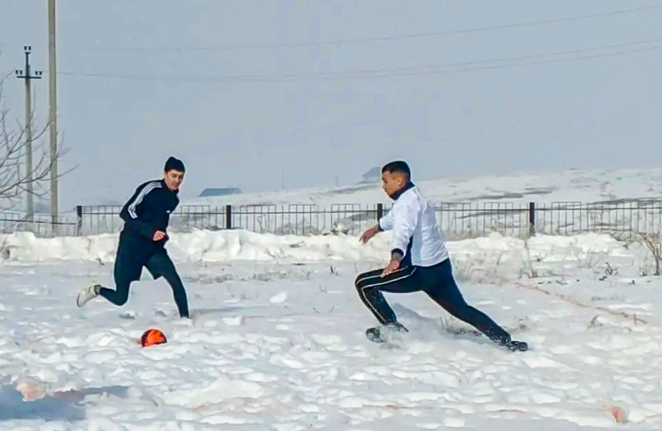 Бурибаевский ГОК закрыл зимний спортивный сезон турниром «Снежный мяч»