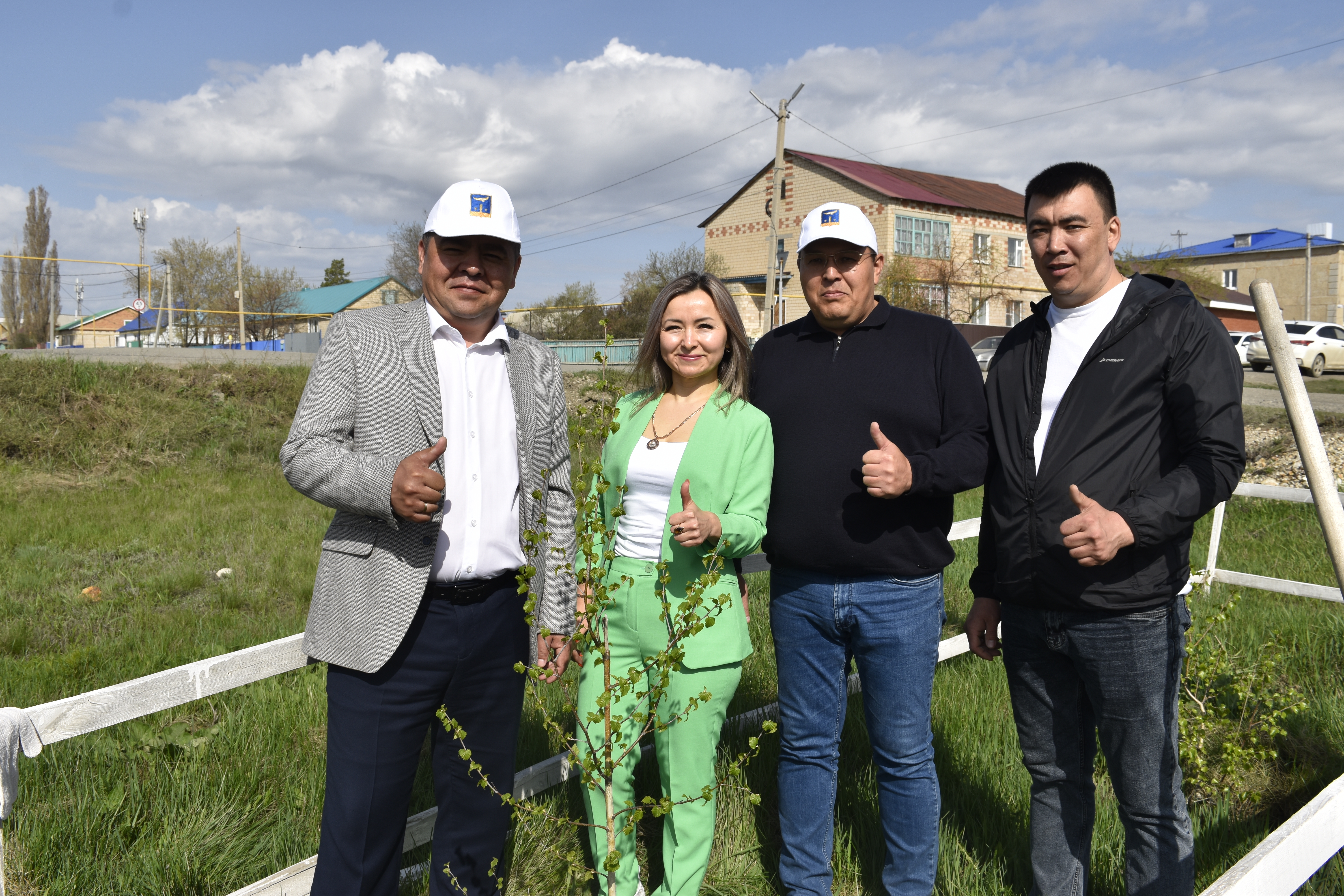 В Хайбуллинском районе с рабочим визитом побывал министр предпринимательства и туризма Республики Башкортостан Рустем Афзалов