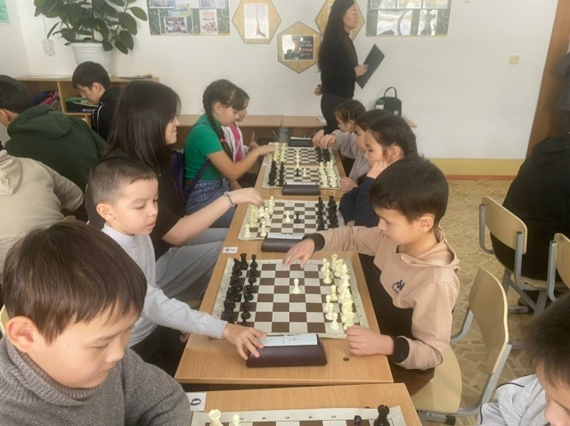 Очередная убедительная победа наших шахматистов!