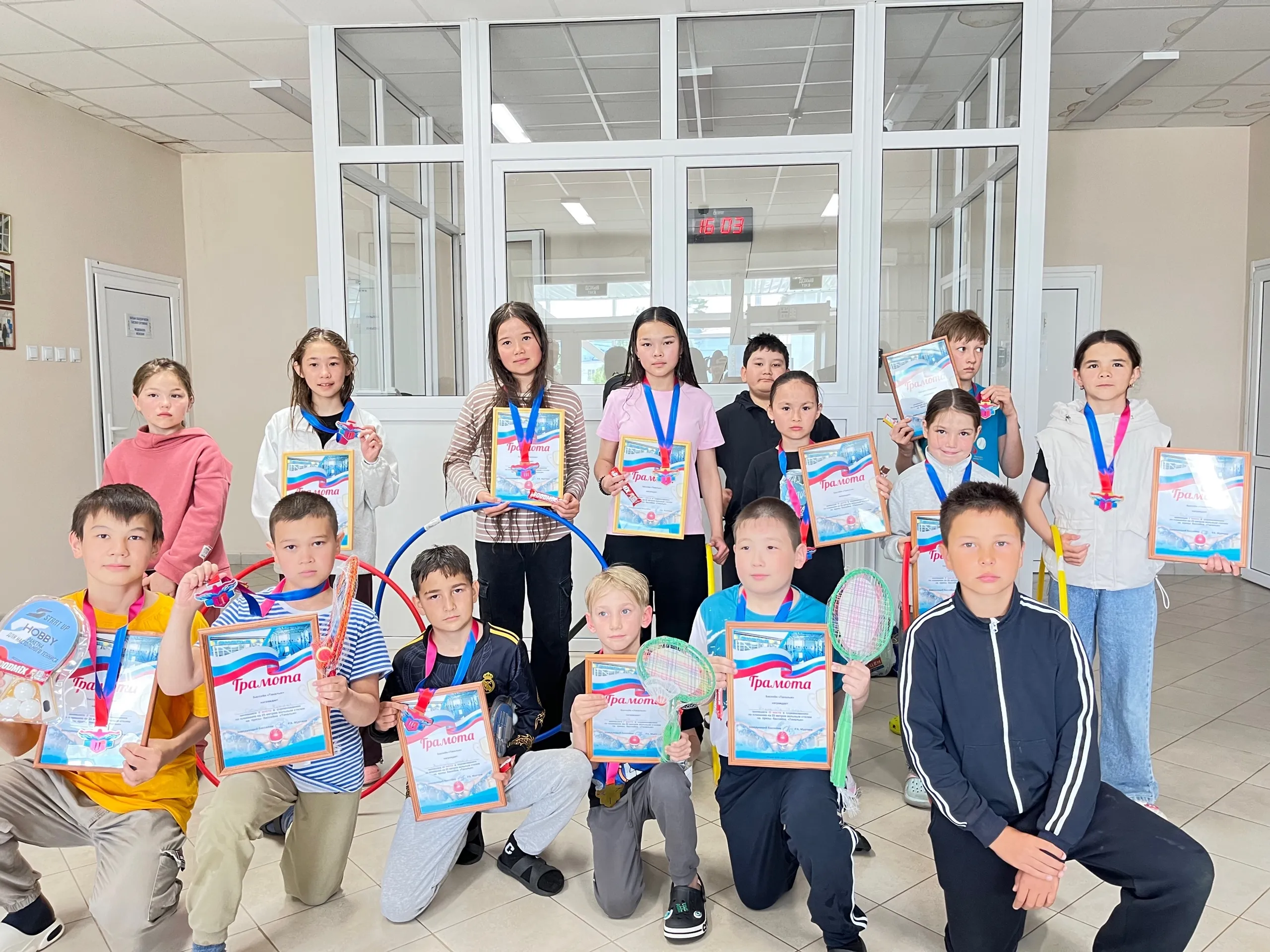 Первые чемпионы по плаванию