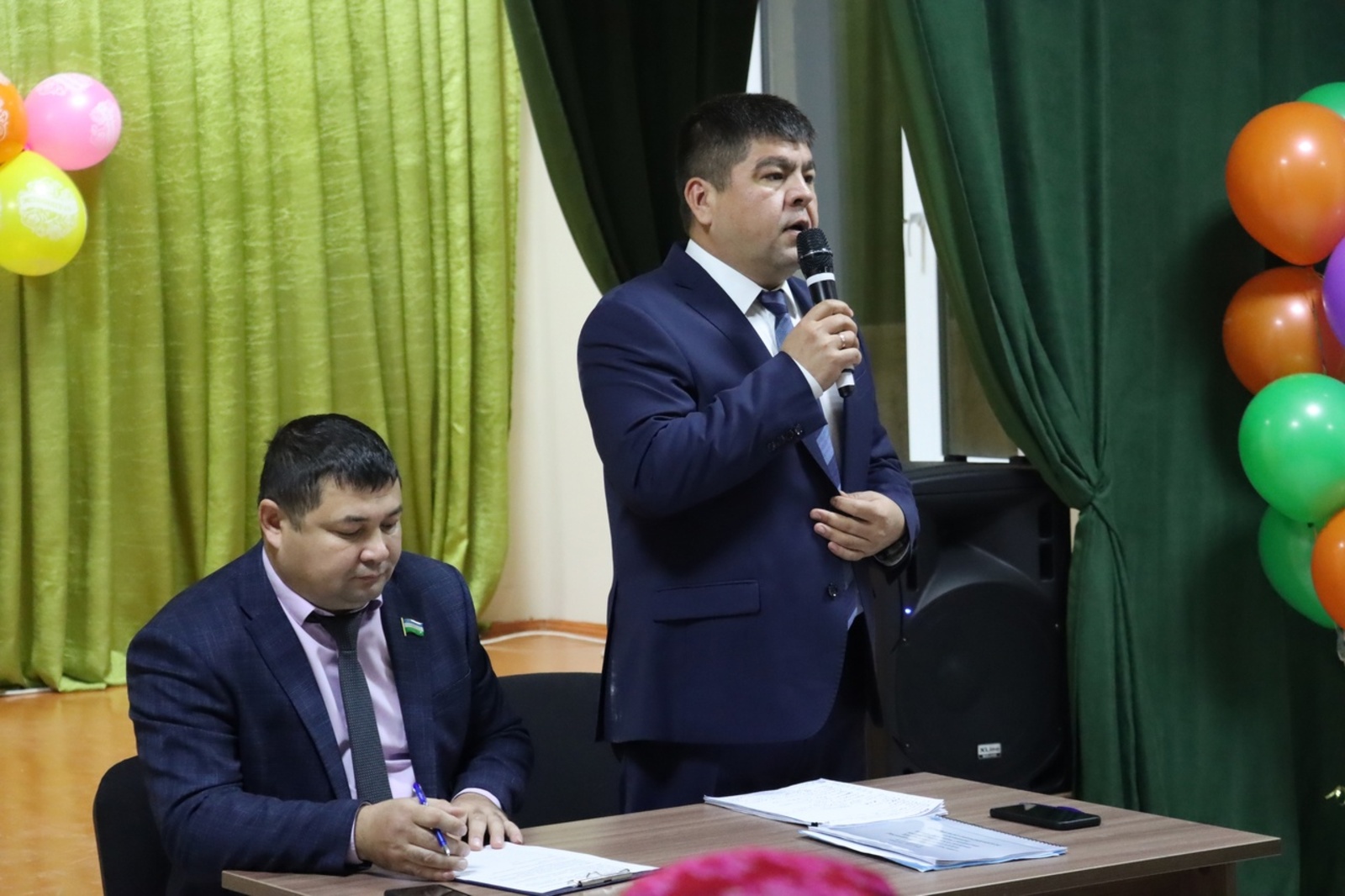 Глава Администрации Хайбуллинского района Рустам Шарипов проводит встречи с населением