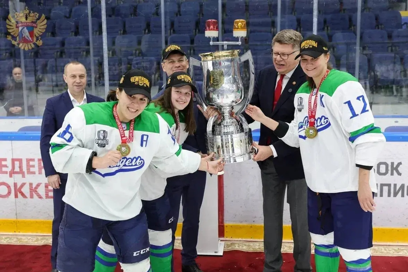 Сенатор от Башкирии поздравила «Агидель» с победой в Кубке ЖХЛ