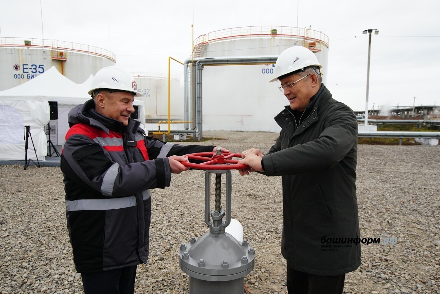 В Башкирии появится уникальное производство, вручили ключи ветеранам СВО