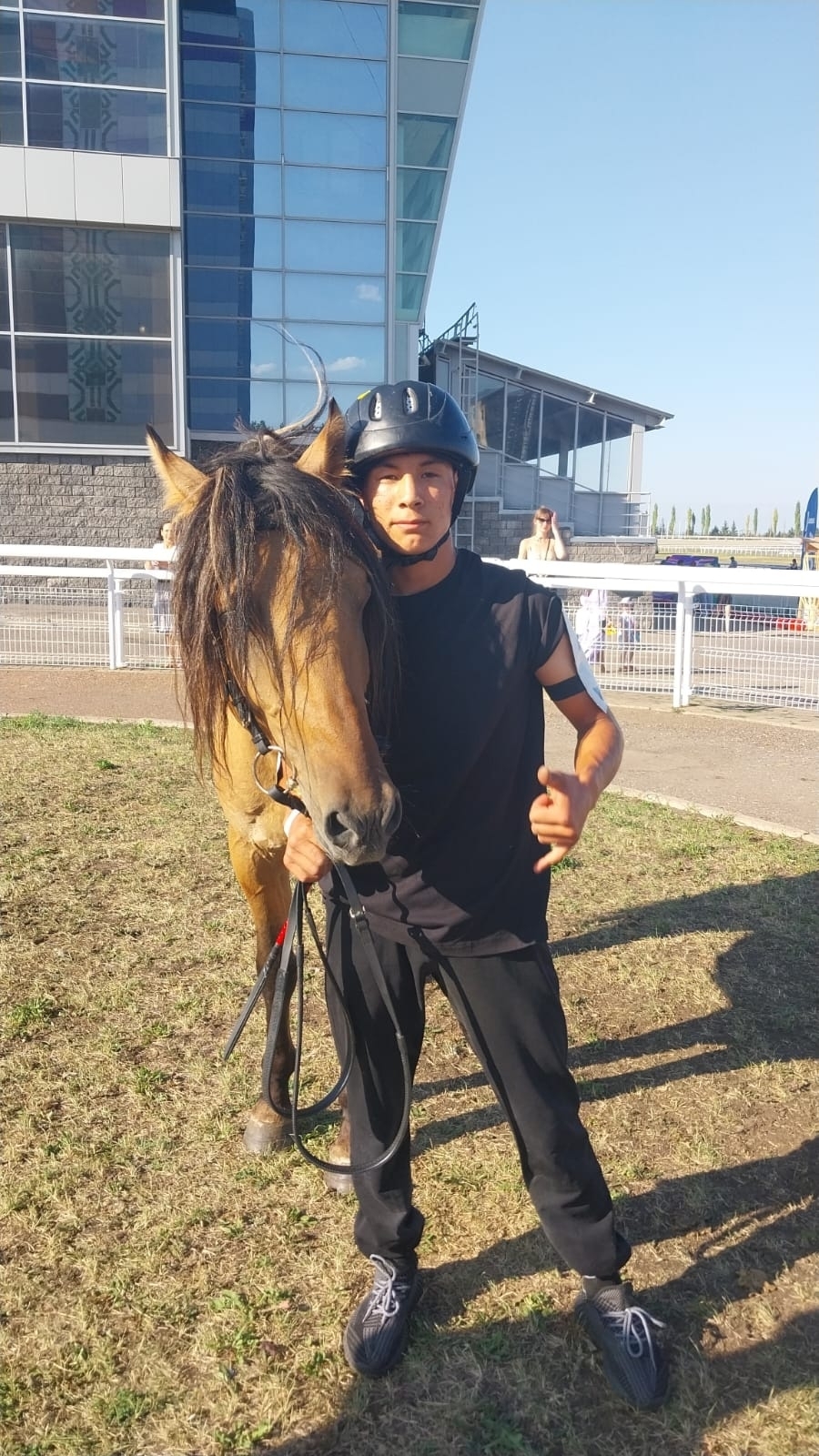 В душе мужчины конь с седлом и уздечкой