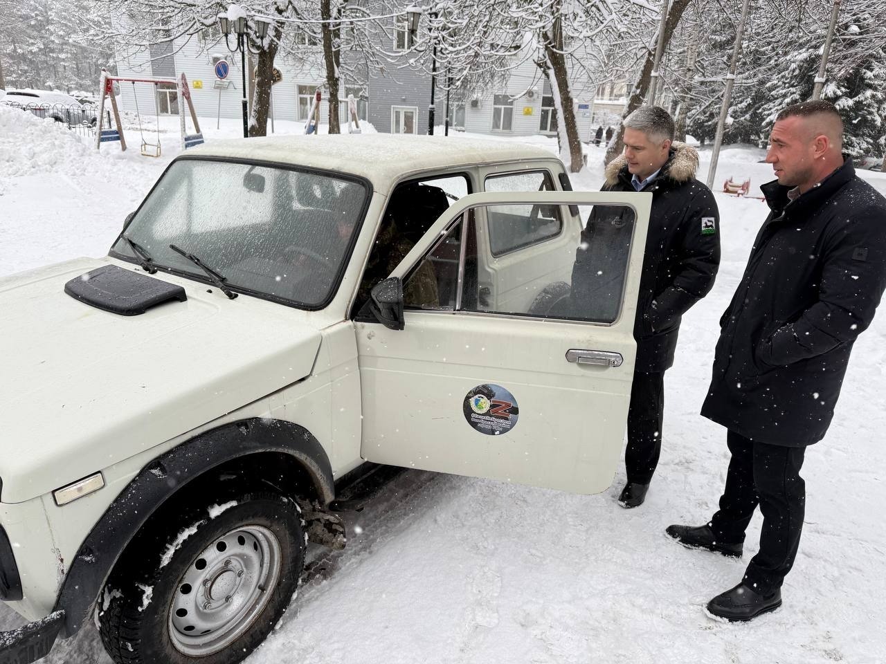 В Уфе бизнесмен передал в зону СВО внедорожник