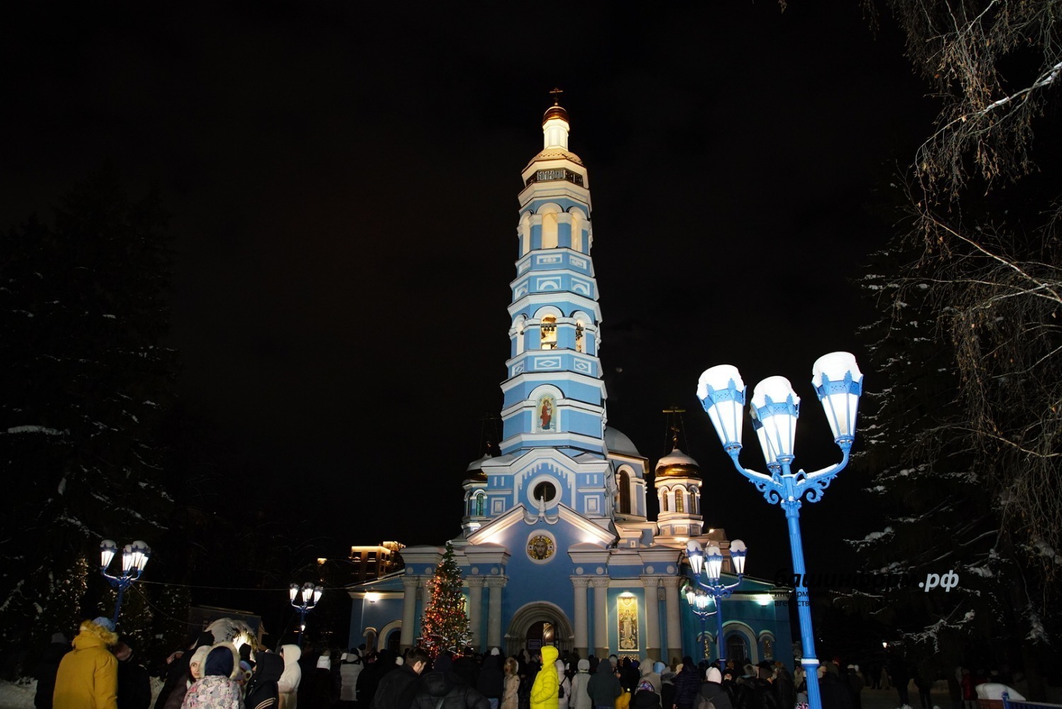 Как в Уфе прошли богослужения в ночь на Рождество – фоторепортаж