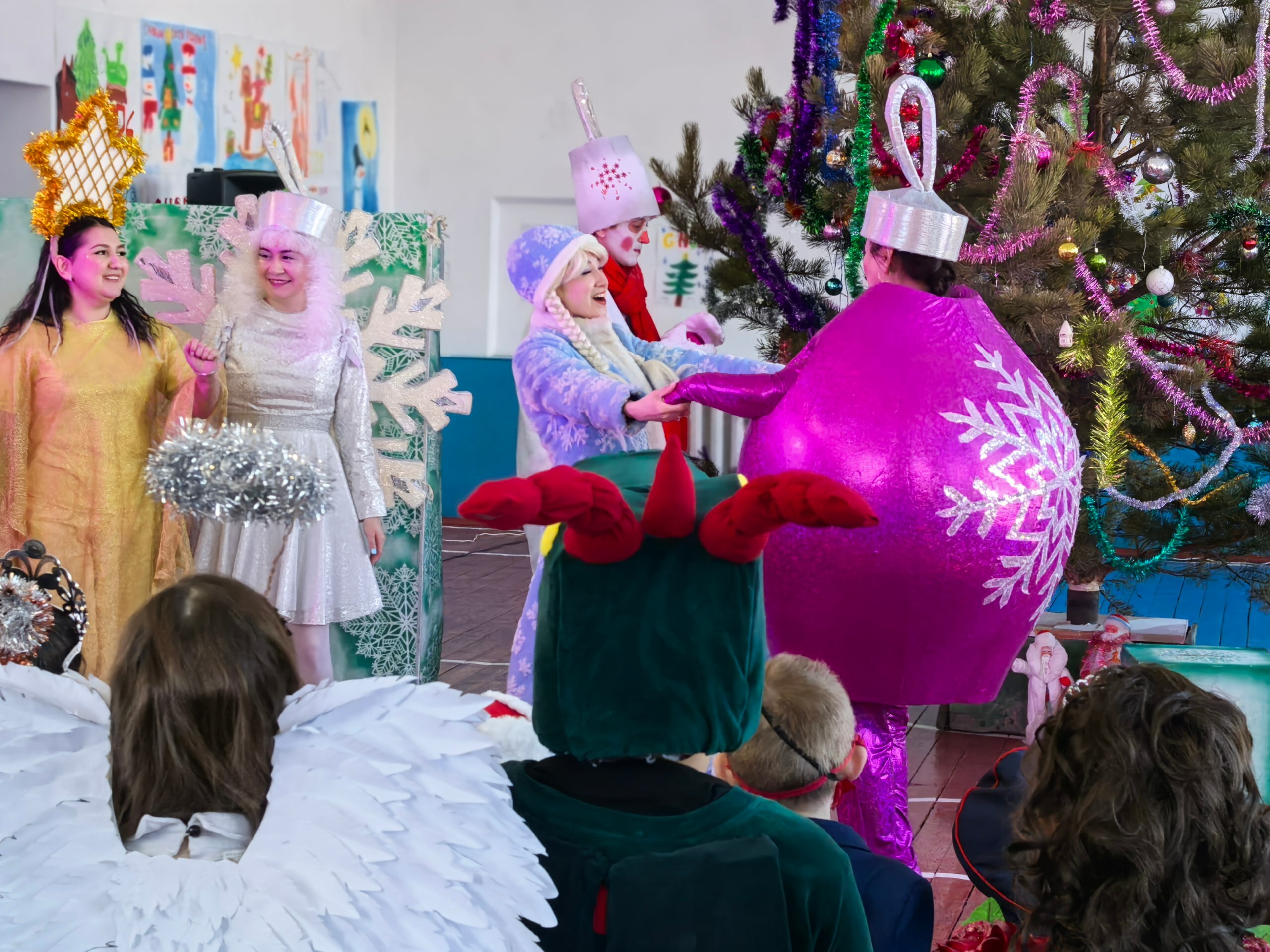 Башкирская медь» подарила новогодние подарки детям Хайбуллинского района