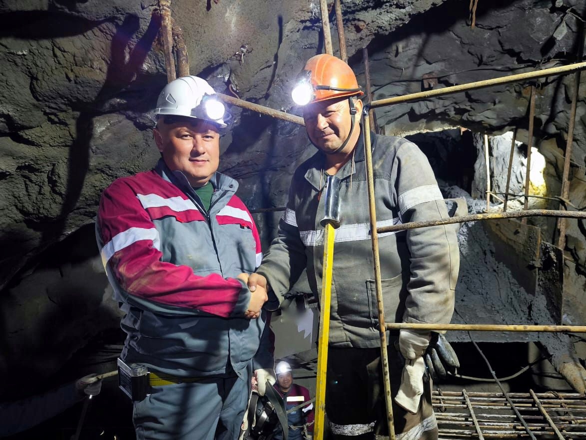 Зам. премьер-министра Александр Шельдяев посетил объекты Бурибаевского ГОКа