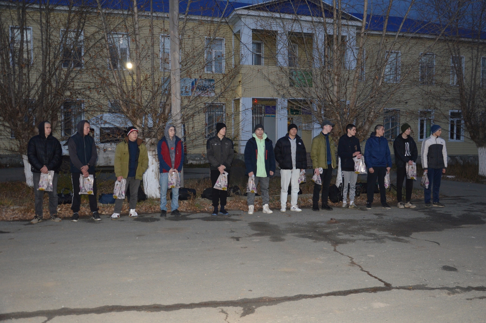 Отслужу, отслужу, как надо, и вернусь!