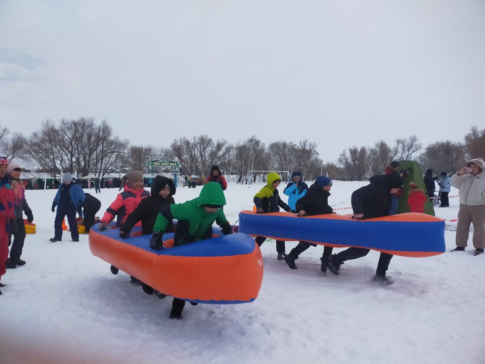 С весёлой Масленицей!