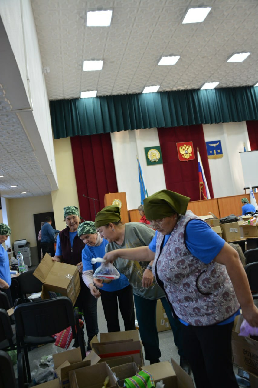 Новогодние подарки бойцам