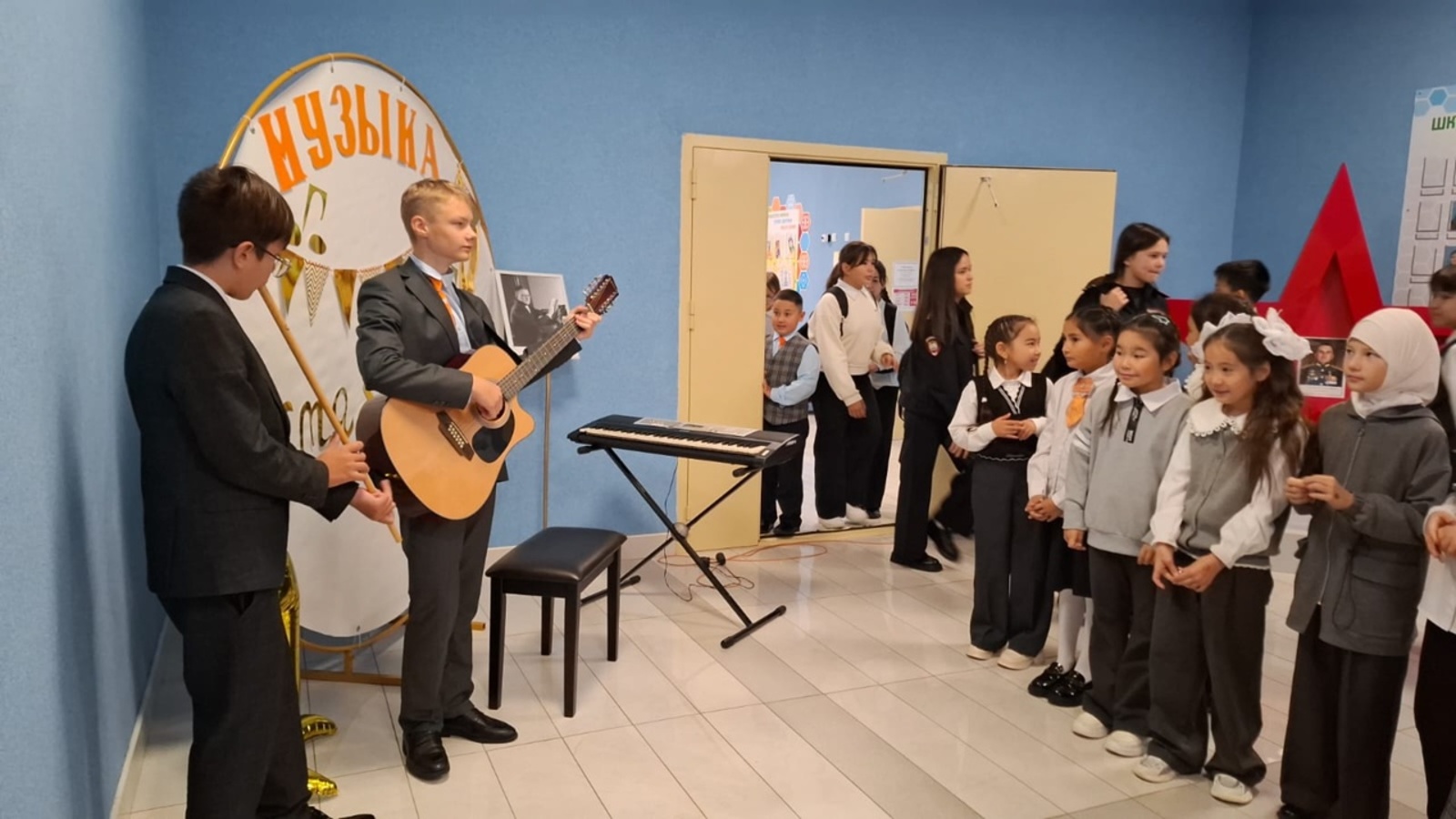 Школа №3 с.Акъяр отметила Международный день музыки!