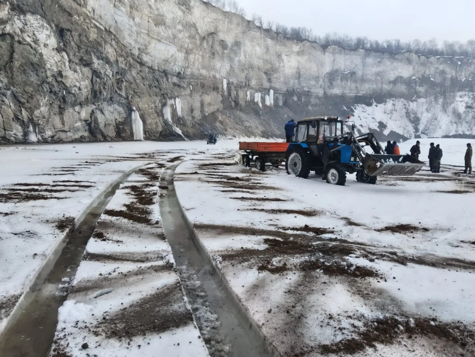 Глава района Башкирии призвал жителей быть бдительными из-за угрозы паводка