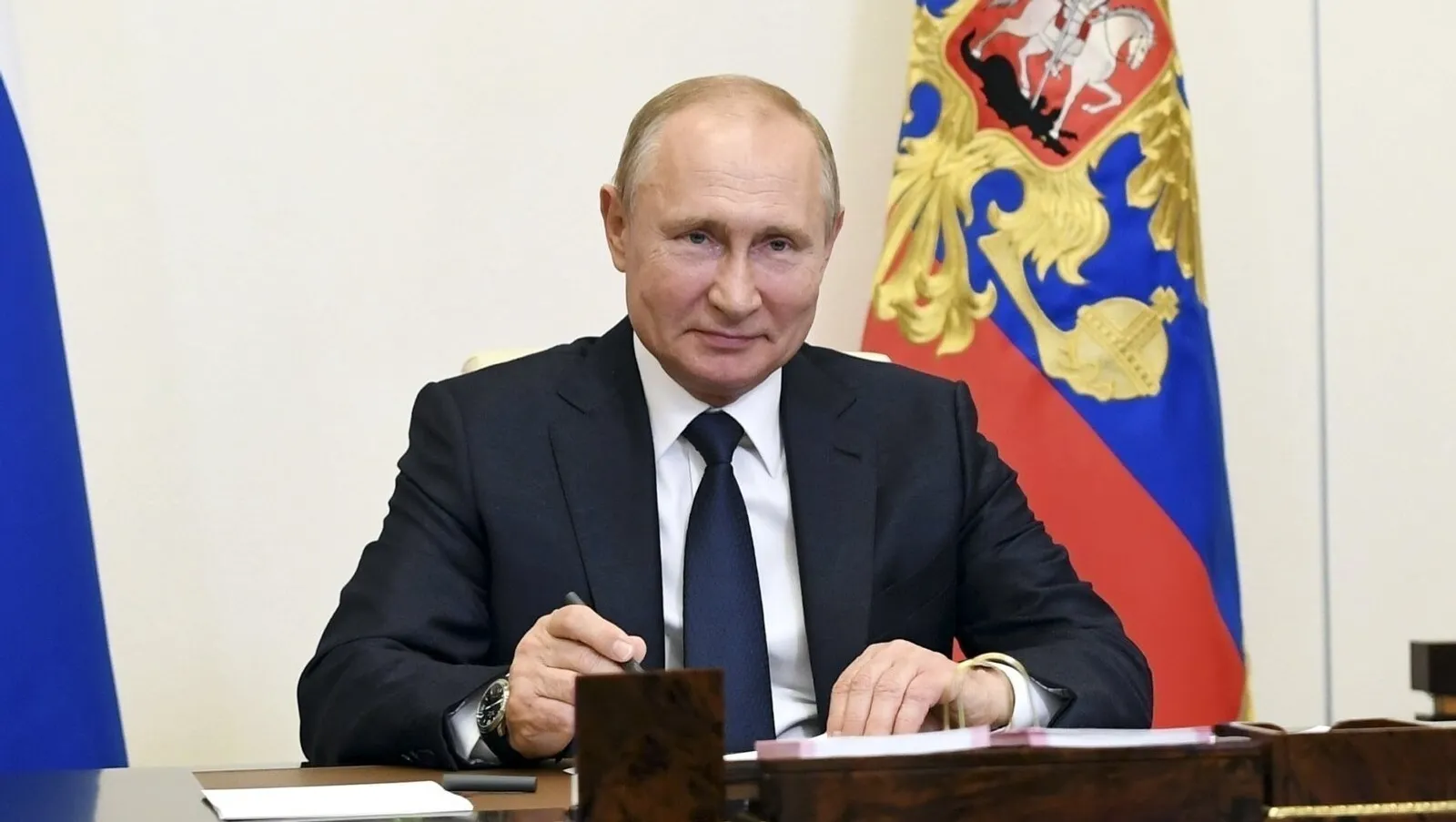 Радий Хабиров поздравил Владимира Путина с днем рождения