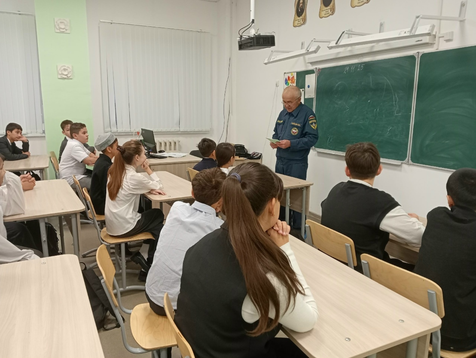 Спасатели и разговоры о важном