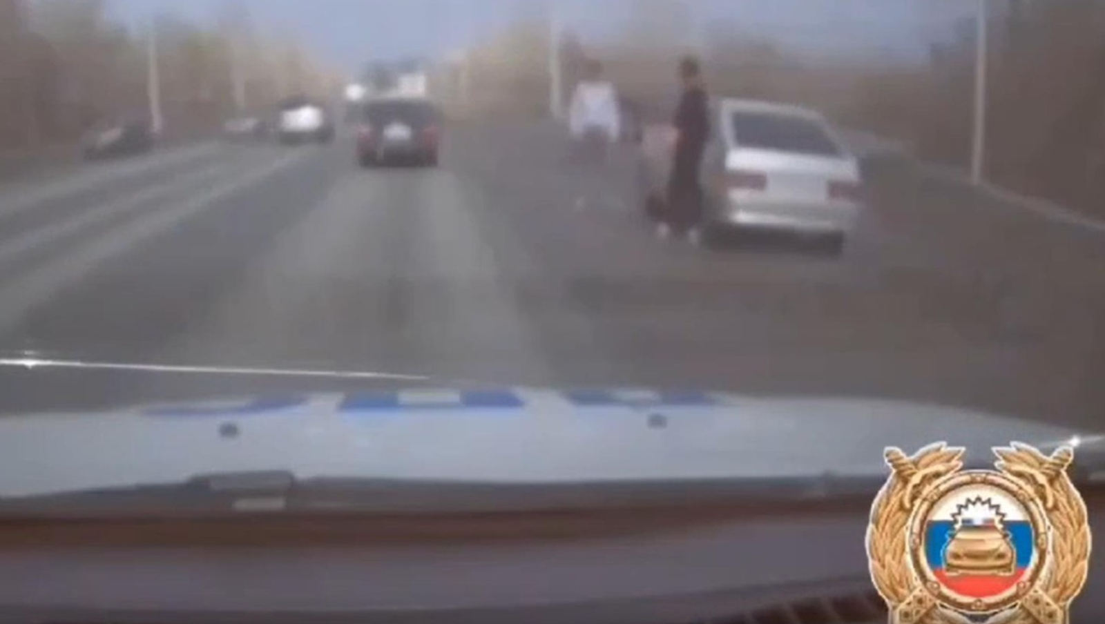 В Уфе сотрудники ГАИ пришли на помощь водителю