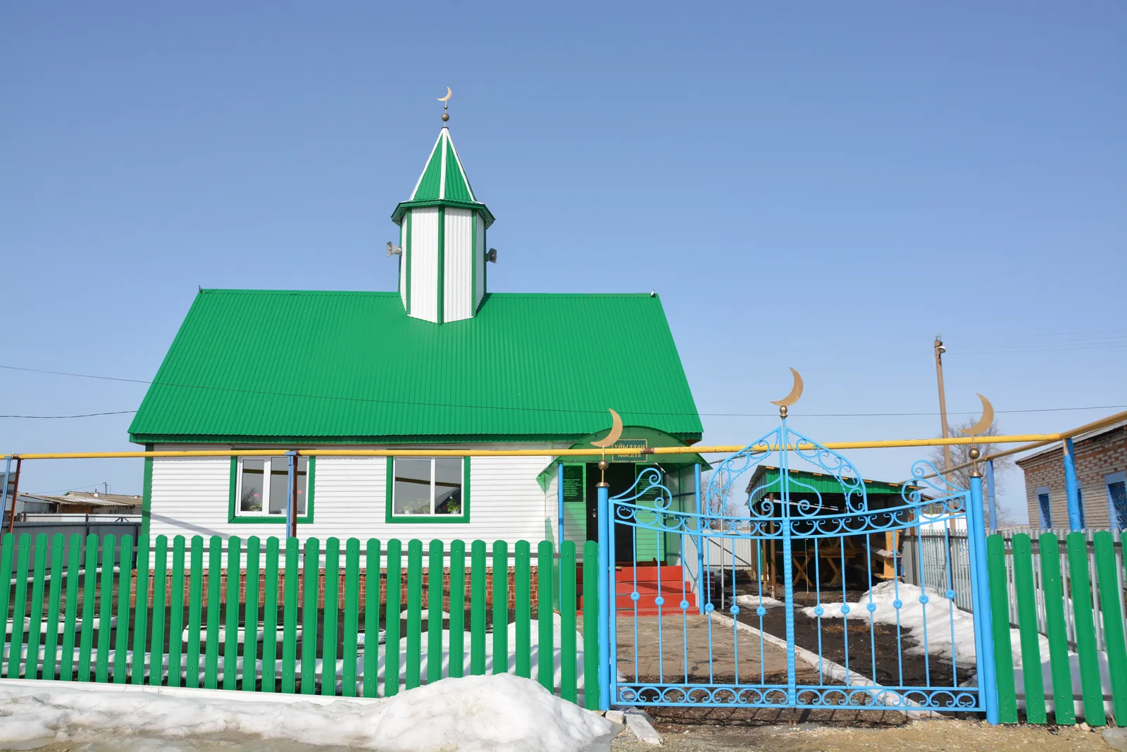 Мечеть «Уелдан»: история, написанная сердцем