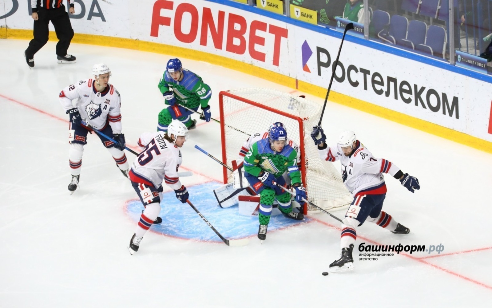 «Салават Юлаев» в Уфе встретится с «Нефтехимиком»