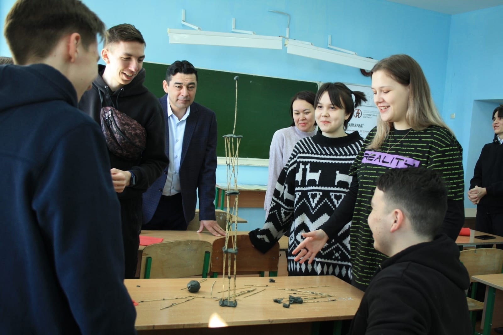 Представители УГНТУ встретились со школьниками Хайбуллинского и Зилаирского районов