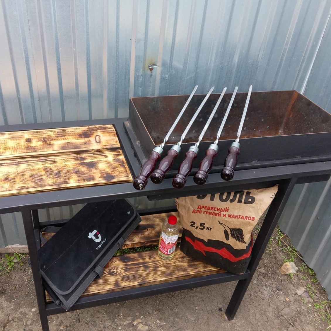 На счету электрогазосварщика Радмира Багишаева более 300 км сварных швов