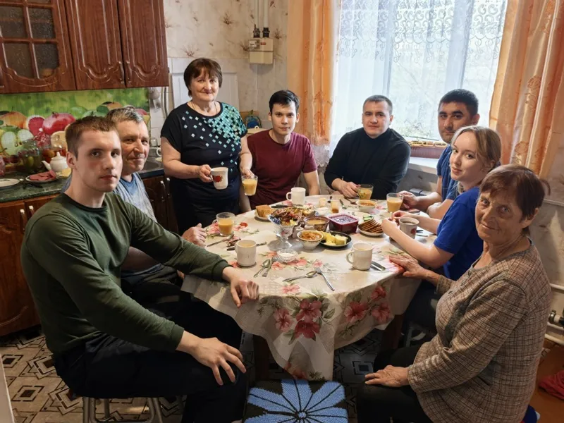 Молодежь «Башмеди» навестила детей войны Хайбуллинского района