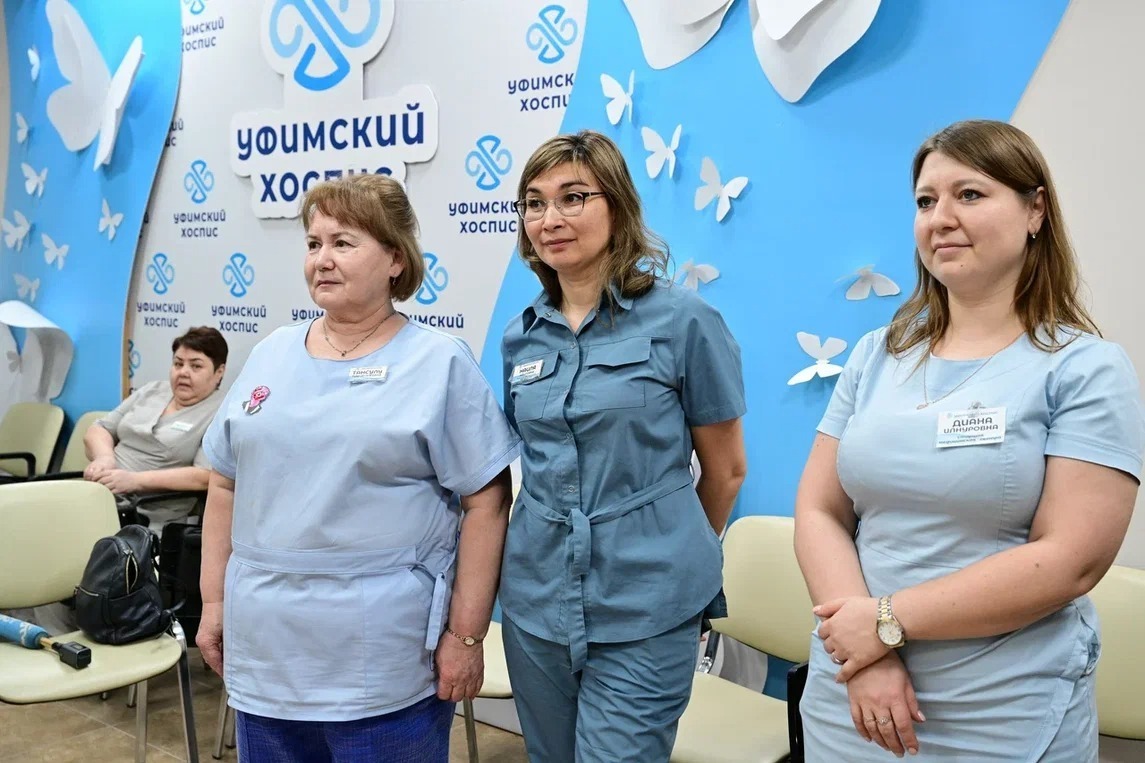 Радий Хабиров провёл старый Новый год в Уфимском хосписе