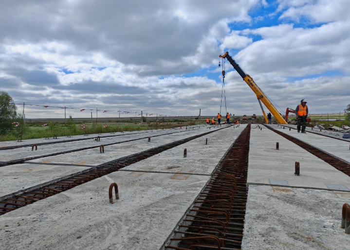 Продолжается капитальный ремонт Новозирганского моста