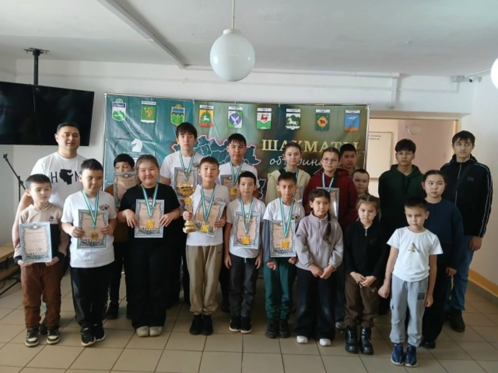 Очередная убедительная победа наших шахматистов!