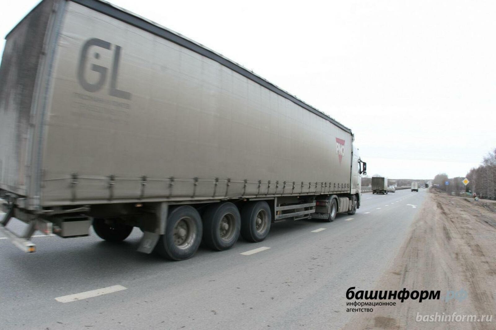 Названы меры по защите дорог Башкирии от воздействия большегрузов