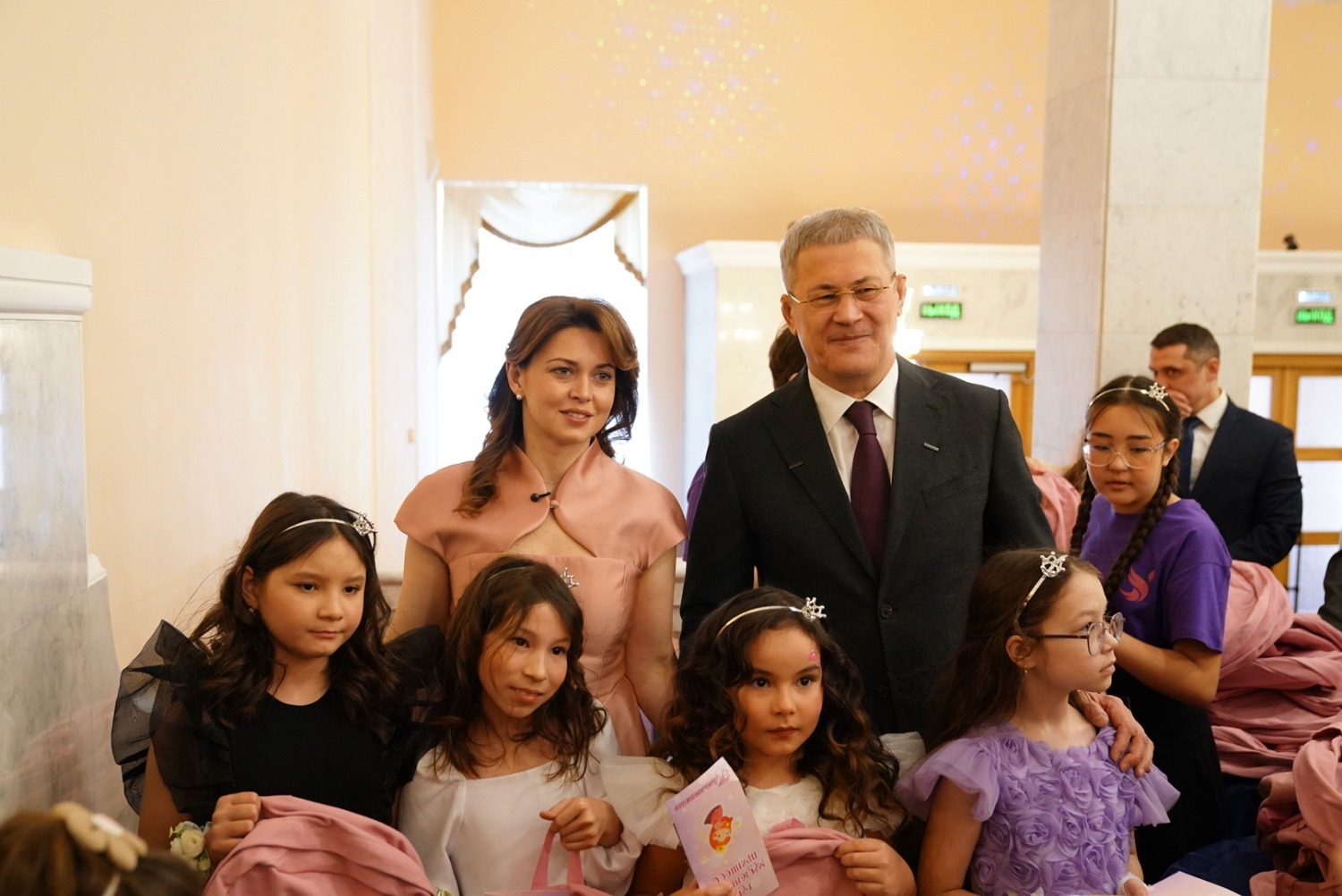 В преддверии праздника весны в Уфе прошел «Бал маленьких принцесс»