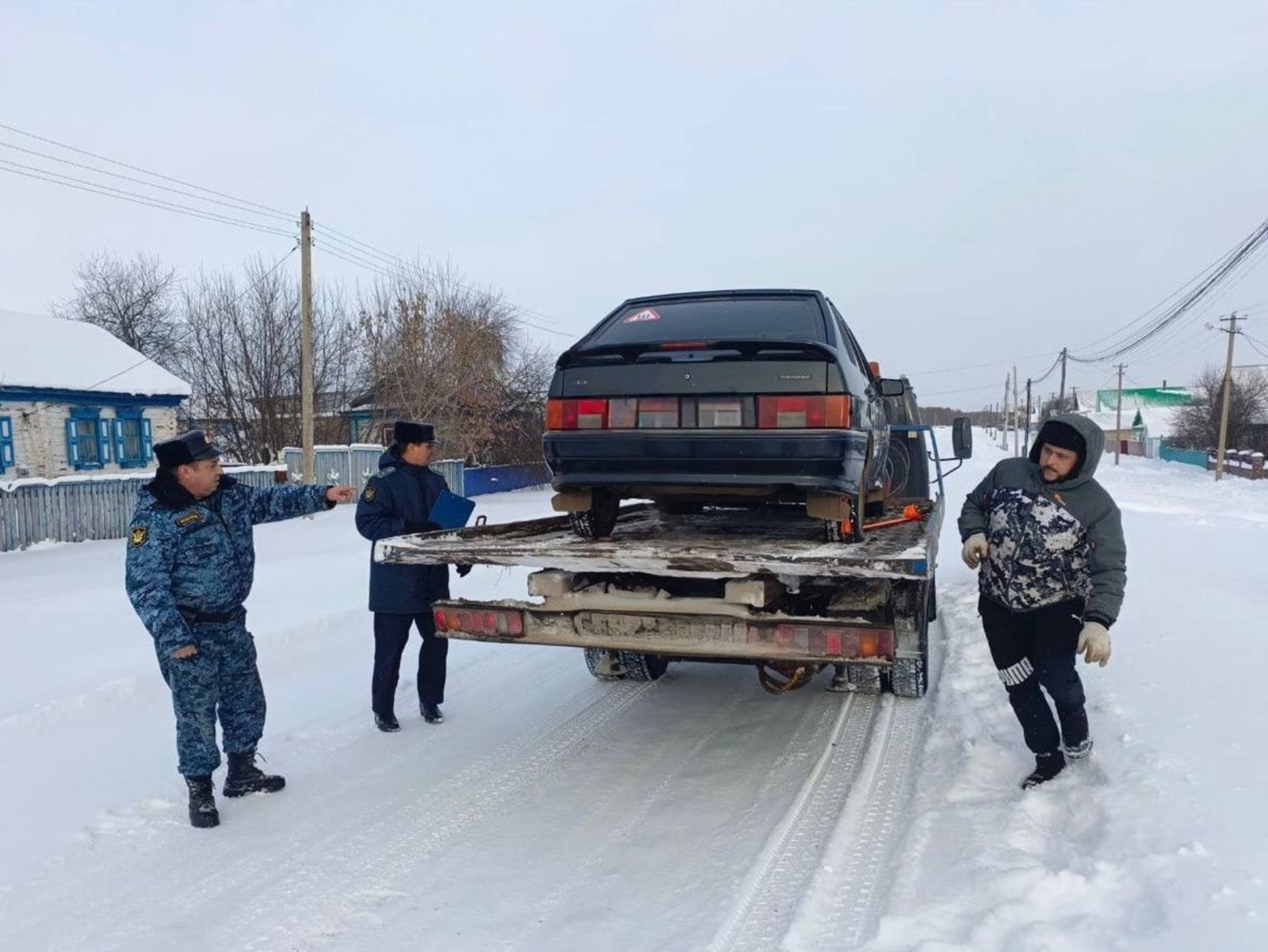 В Башкирии должника по кредитам лишили автомобиля
